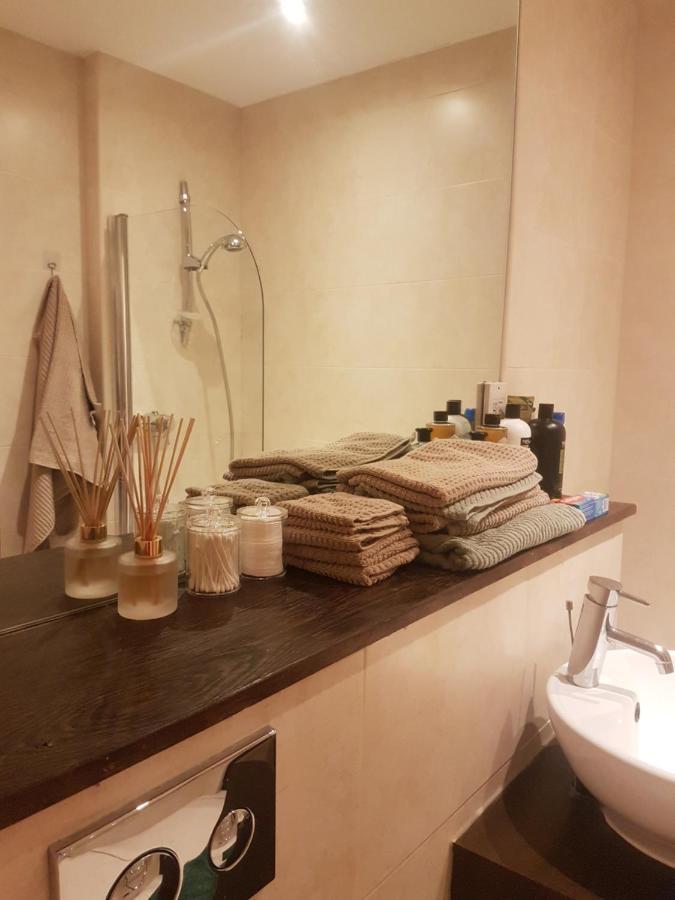 London City View Apartment, Short Walk To Tower Bridge, Free Parking Екстер'єр фото